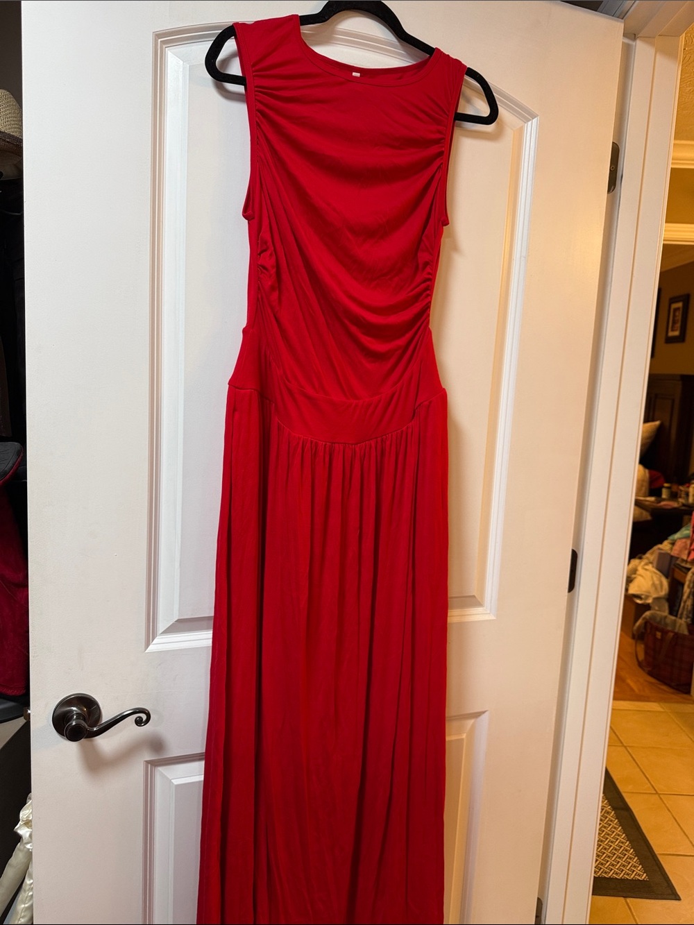 HALARA Bold Red Sleeveless Maxi Dress